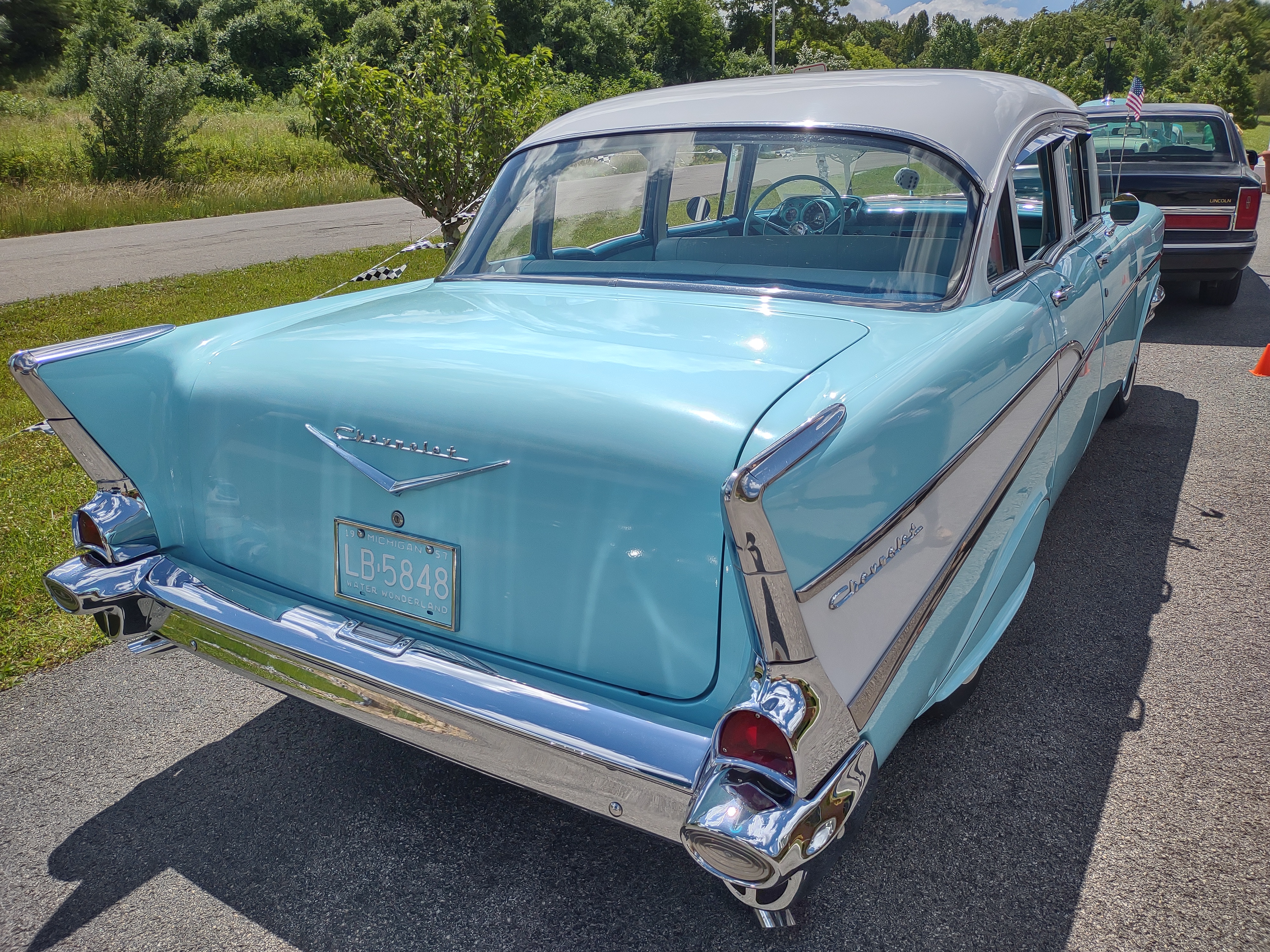 1957-Chevy-Curtis-and-Brigid-Martin-IMG_20220618_114803488_HDR3rd-annual-Classic-Cars-for-Classic-Seniors-2022