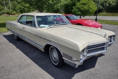 1965-Buick-Electra-Marty-and-Debbey-LaneIMG_20220618_114659883_HDR3rd-annual-Classic-Cars-for-Classic-Seniors-2022